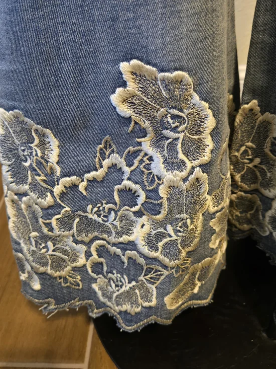 DRIDTWOOD Women's Light Blue Embroidered Flare Jeans - Picture 4 of 4